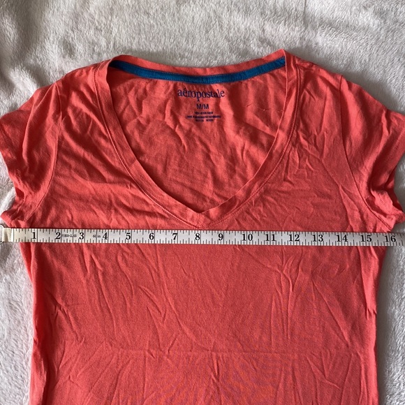 Aeropostale v-neck tshirt (M) - Picture 5 of 5